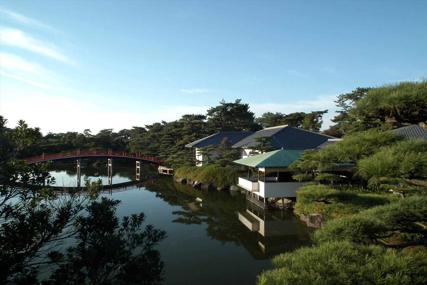 中津万象園　丸亀美術館（香川）